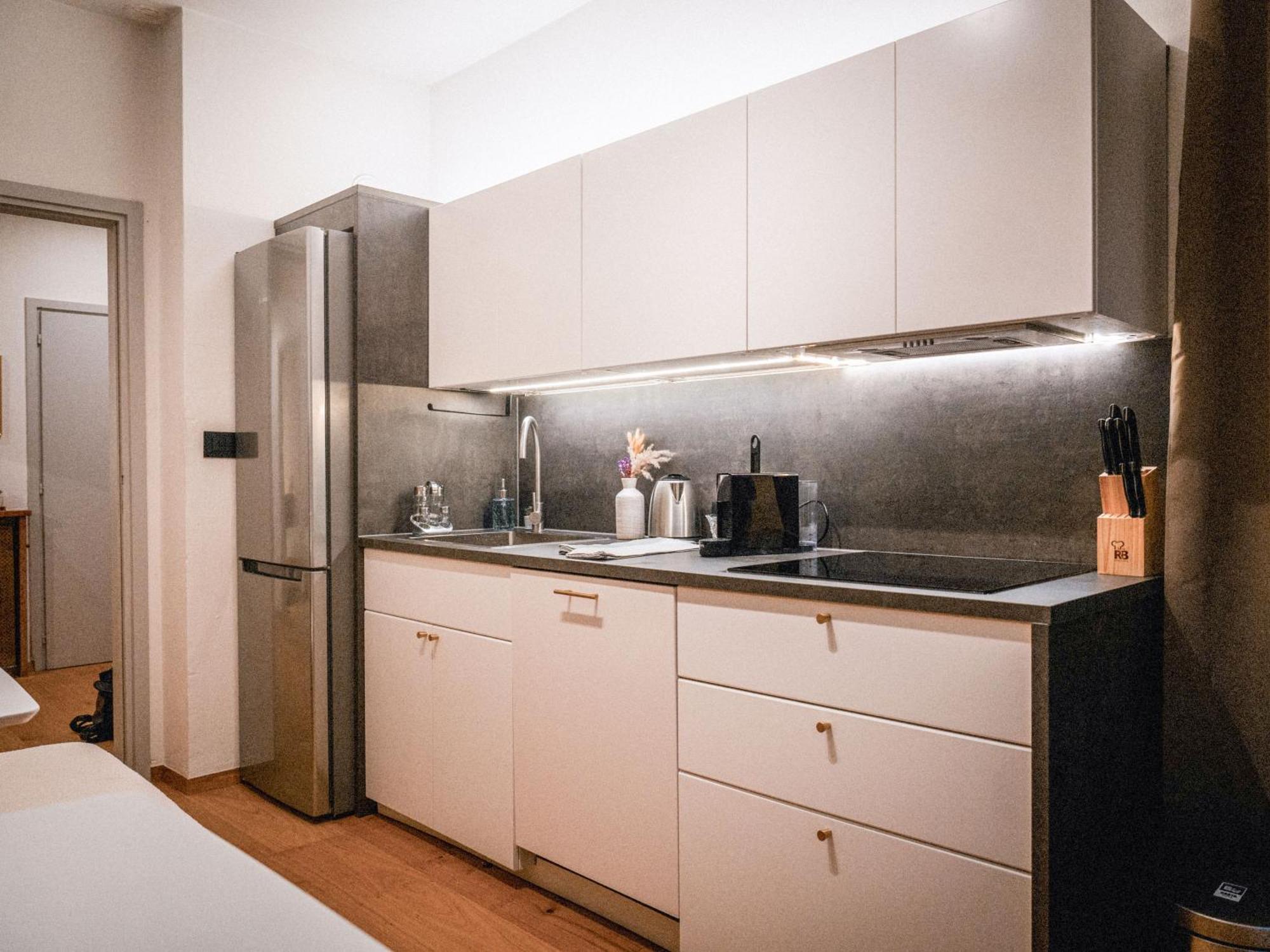Bergblick Apartment In Zentrumsnaehe Mit Garage 메라노 외부 사진